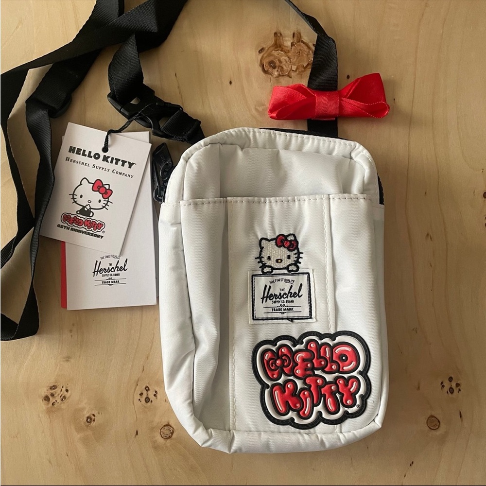 Herschel X Hello Kitty Cruz Crossbody Bag